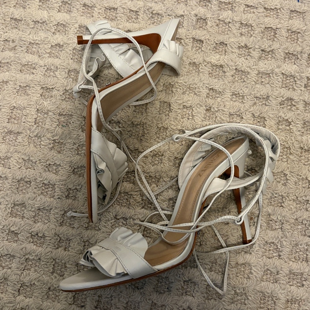 SCHUTZ Irem Ruffle Leather Ankle Strap Kitten heel 9 - Picture 4 of 11